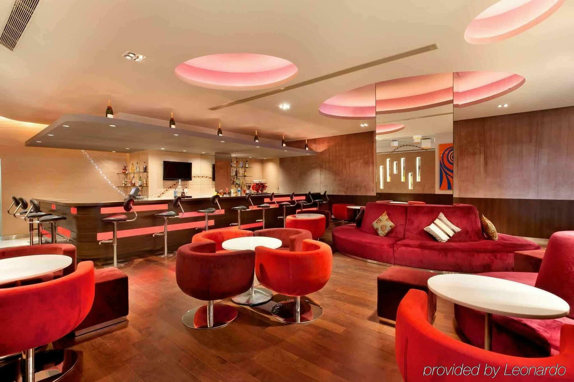 Hotel Ibis Bengaluru Outer Ring Road Restaurant foto